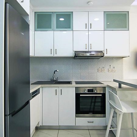 Phaedrus Living: Seaside Luxury Flat Lighthouse 66 Apartment Пафос Екстериор снимка