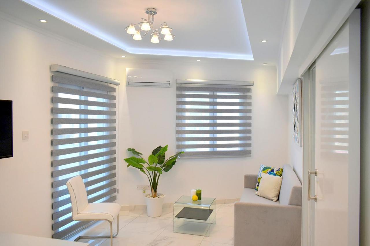 Phaedrus Living: Seaside Luxury Flat Lighthouse 66 Apartment Пафос Екстериор снимка